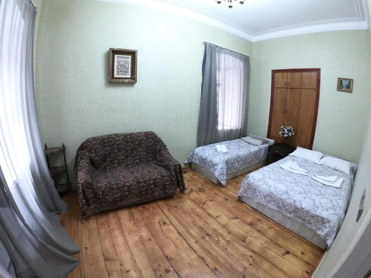 Zuras Great Studio In Old Tbilisi Villa